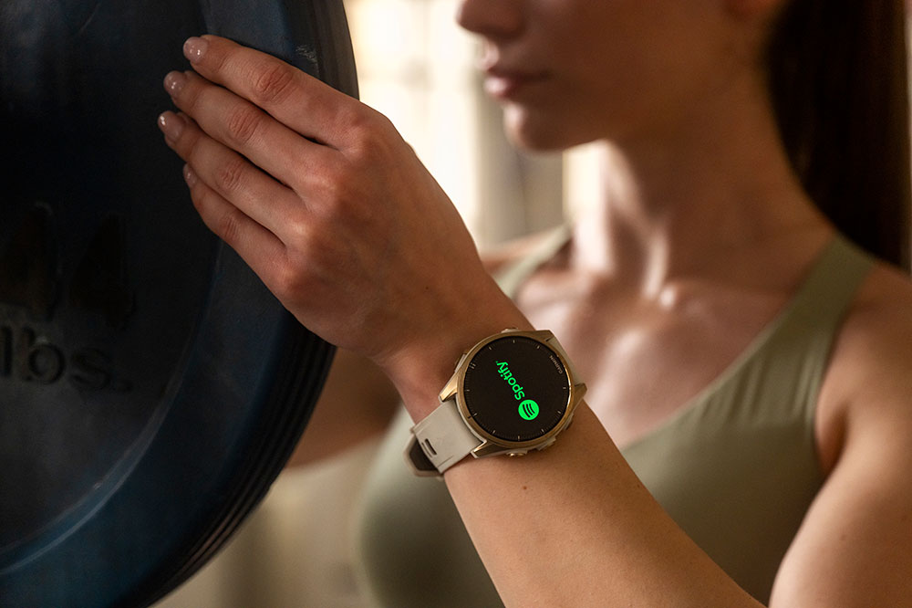Garmin Fēnix® 8 - 43 mm AMOLED Sapphire - GPS Multisport – Bild 4
